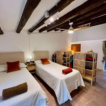 Casa Con Piscina En Vulpellac, Baix Emporda