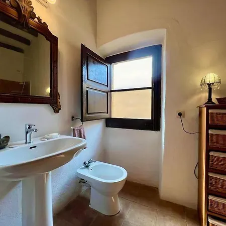 Casa Con Piscina En Vulpellac, Baix Emporda