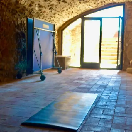 Casa Con Piscina En Vulpellac, Baix Emporda Tatil Evi