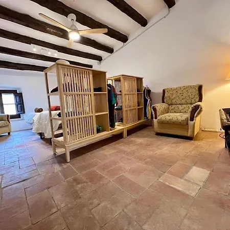 Casa Con Piscina En Vulpellac, Baix Emporda